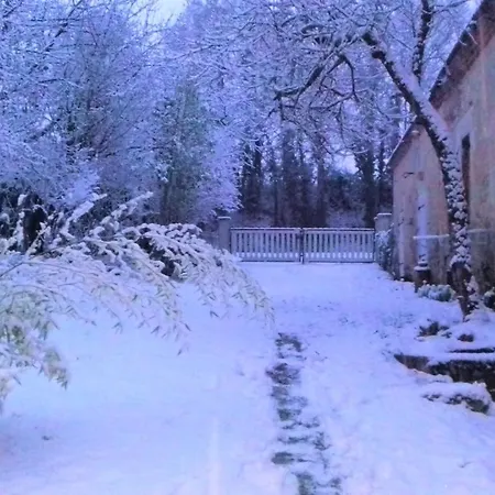 Bed & Breakfast Domaine Pastel Besson